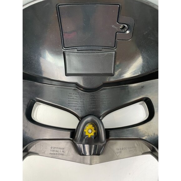 Batman Talking Mask Voice Changer Sounds and Lights - Picture 4 of 5